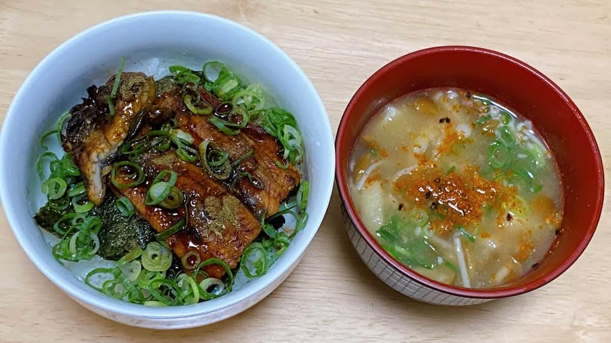 スーパー の うなぎ を 美味しく する 方法